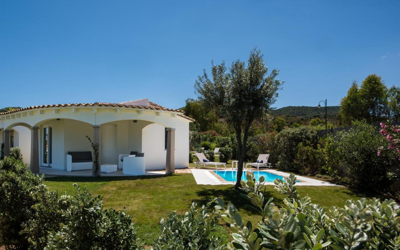 Limone Beach Resort Castiadas Exteriör bild
